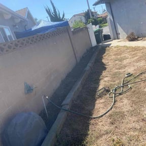Weed Pulling by Mojica Lawn Care reviewed on August 27, 2024