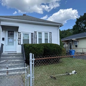 Bush Trimming by Cardos Services LLC reviewed on August 8, 2022