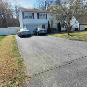 Leaf Removal by SunnyDay Lawn Service+Maintance reviewed on June 15, 2022