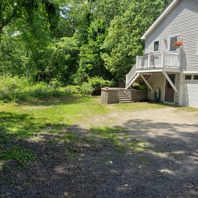 Cleanups by Ultimate Landscape Contractor reviewed on August 8, 2022