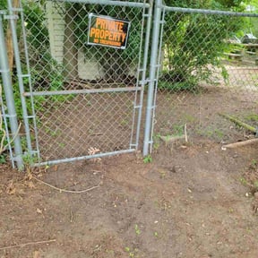 Leaf Removal by Signature Lawn Care LLC. reviewed on May 23, 2022