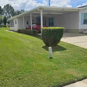 Bush Trimming by ValueBase Lawn Care reviewed on November 25, 2022