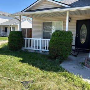 Bush Trimming by Integrity Lawn Care LLC reviewed on June 15, 2022