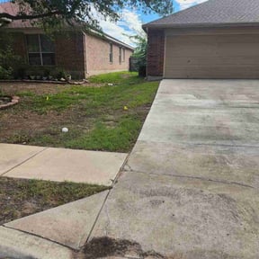 Leaf Removal by pnp concrete reviewed on July 29, 2022