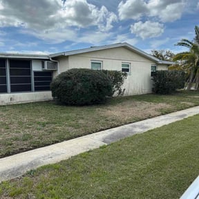 Bush Trimming by Cris Cooper reviewed on July 9, 2022