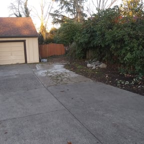 Leaf Removal by D&G Lawn Care reviewed on June 27, 2022