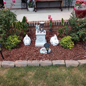 Flower Bed Weeding by Essence of Nature Lawn Care Service reviewed on August 1, 2025