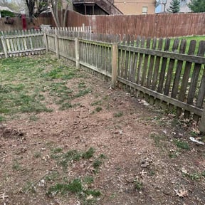 Cleanups by Green Hands Landscaping reviewed on May 9, 2022