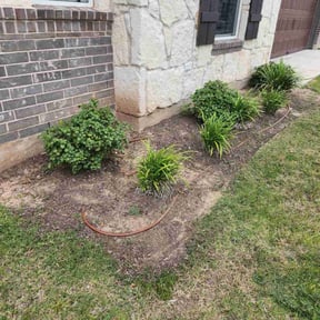 Flower Bed Weeding by Atlanta Lawn Care & Contracting LLC reviewed on December 15, 2023