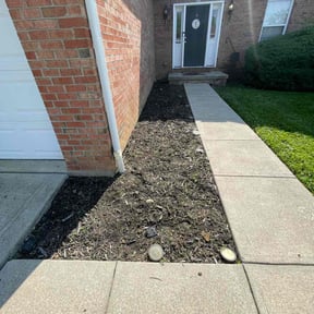 Flower Bed Weeding by MPV Landscaping reviewed on June 7, 2022