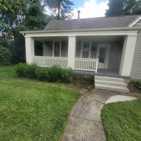 Flower Bed Weeding by Howards Elite Lawn Care and Landscaping reviewed on May 1, 2025