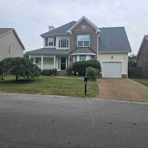 Flower Bed Weeding by YARD M.D. LLC reviewed on January 1, 2025