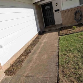 Flower Bed Weeding by Belmontes Lawn and Landscape reviewed on October 18, 2024