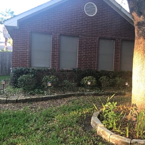 Bush Trimming by Frazier Lawn Care reviewed on June 4, 2025