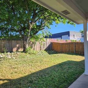 Leaf Removal by J&O landscaping reviewed on August 17, 2024