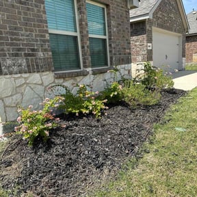 Flower Bed Weeding by Escobar Landscaping reviewed on July 15, 2022