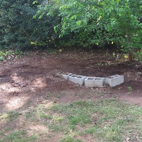 Cleanups by Stephen watts lawn care llc reviewed on July 12, 2022