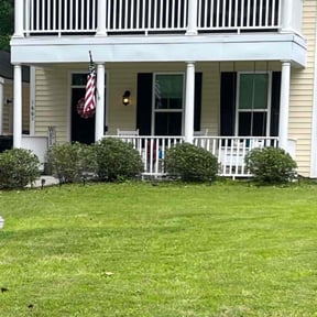 Bush Trimming by Carrate Landscaping LLC reviewed on June 8, 2022