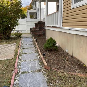 Flower Bed Weeding by Mow Pro's Llc reviewed on July 15, 2022