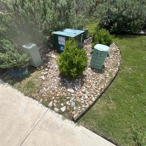 Weeding by EZe quality scapes reviewed on May 13, 2025