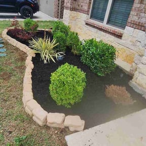 Landscaping by Brent's Lawn Maintenance reviewed on June 29, 2021
