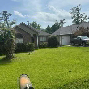 Bush Trimming by Redline Property Maintenance (RPM) reviewed on July 17, 2022