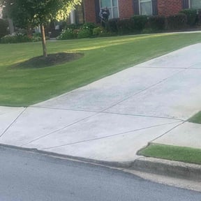 Bush Trimming by My Family Lawn Care reviewed on October 25, 2022