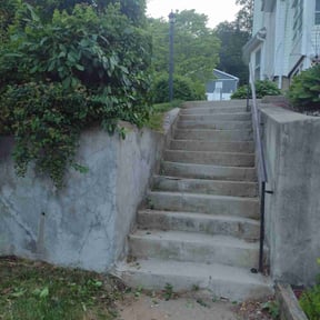 Bush Trimming by aguila Landscape maintenance reviewed on March 1, 2022