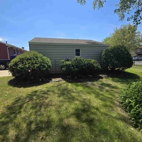 Bush Trimming by Premier One Landscape reviewed on May 25, 2021