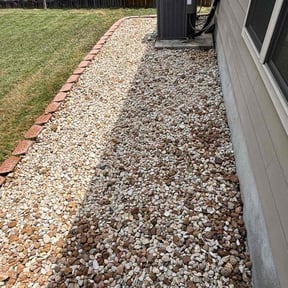 Flower Bed Weeding by Jm lawncare reviewed on May 20, 2025