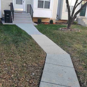 Leaf Removal by 4 seasons concepts LLC reviewed on May 20, 2022