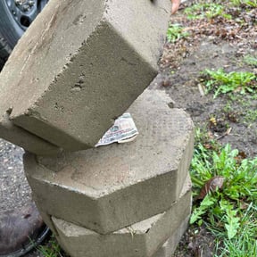 Flower Bed Weeding by Gregg's Lawn Care reviewed on November 9, 2024