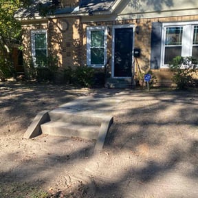 Leaf Removal by Ed Finegan Lawn Care reviewed on November 1, 2021