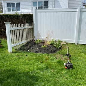 Leaf Removal by Real care property maintenance reviewed on May 18, 2022