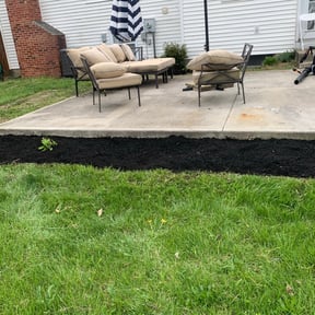 Mulching by Steve's Lawn Care reviewed on May 21, 2025