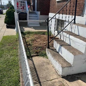 Bush Trimming by Rucker’s Lawn Care reviewed on April 26, 2022