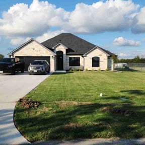 Cleanups by GrassFX Lawn Care reviewed on February 14, 2025