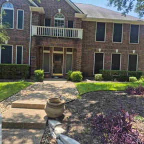 Bush Trimming by TX Lawn Services reviewed on June 24, 2025