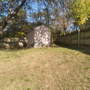 Flower Bed Weeding by Gregory's Landscaping reviewed on April 6, 2022