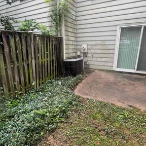 Cleanups by Scott Lawncare reviewed on March 17, 2025