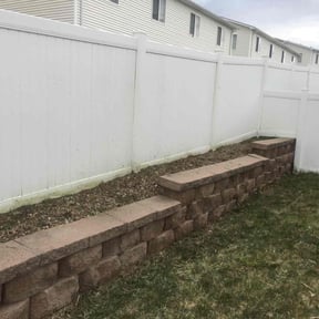 Flower Bed Weeding by Meridian Management Group LLC reviewed on May 12, 2022