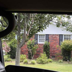 Flower Bed Weeding by Randy's lawncare reviewed on July 12, 2022
