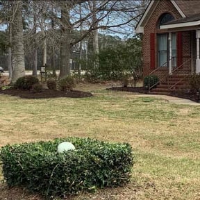 Cleanups by Garden Lawn Care reviewed on May 31, 2022