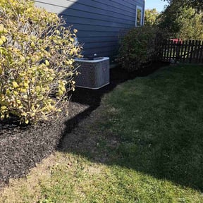 Flower Bed Weeding by Immaculate rehab services LLC reviewed on May 24, 2021