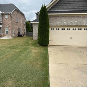 Bush Trimming by McCormick lawn care reviewed on July 10, 2022