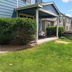 Bush Trimming by Kelly Lawn Care reviewed on April 7, 2022