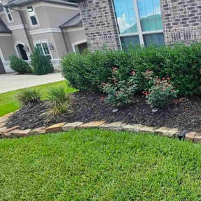 Flower Bed Weeding by Keila landscaping reviewed on August 14, 2025