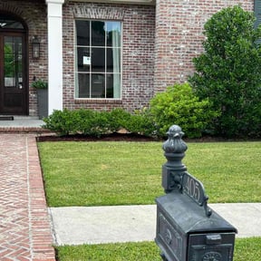 Mulching by Richard's Lawn Care reviewed on May 5, 2025