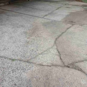 Leaf Removal by J’s Lawn Care reviewed on July 24, 2022