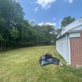 Cleanups by Medina lawns service reviewed on October 14, 2022